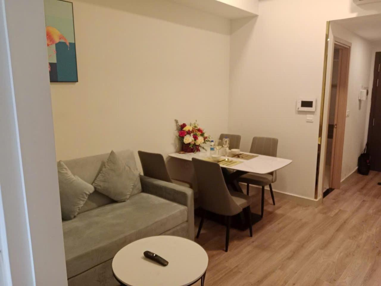 Double E Saigon Apartment In Rivergate Building مدينة هوشي منه المظهر الخارجي الصورة